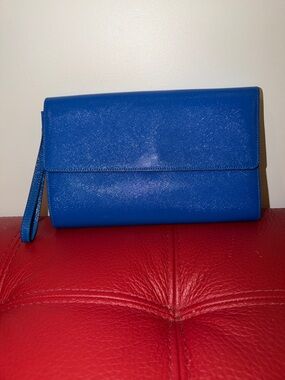 Halogen Genuine Leather Bright Blue Organization Travel Wristlet Clutch